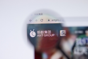 
		
			Китайские регуляторы одобрили план реструктуризации AntGroup		
		