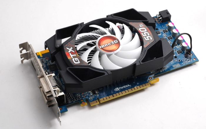 Многодисплейное решение Inno3D GeForce GTX550Ti Vision³ 