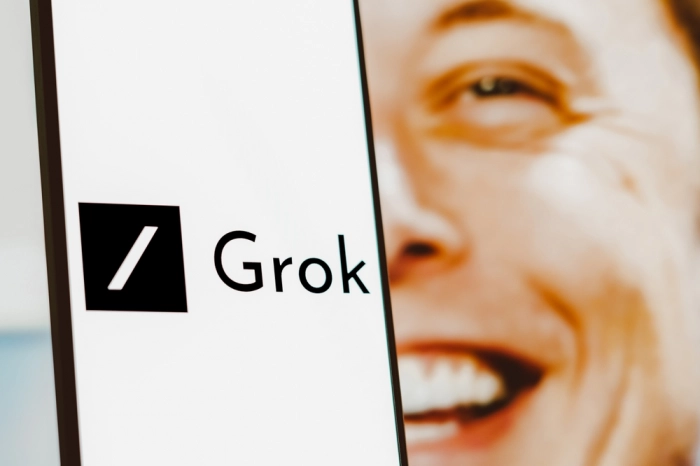 Илон Маск анонсировал выход Grok 2 в августе 2024